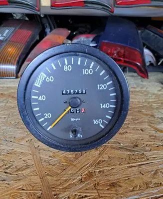 Mercedes-Benz 100 W631 Speedometer (instrument cluster)