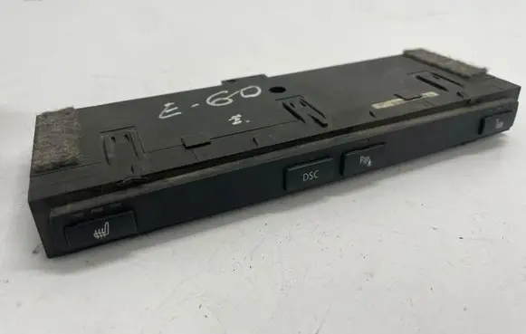 BMW 5 E60 E61 Seat heating switch 6949452
