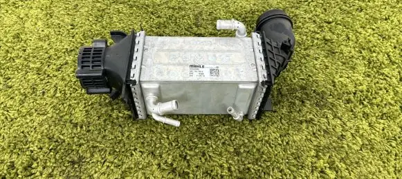Audi Q3 F3 Intercooler radiator gv020005