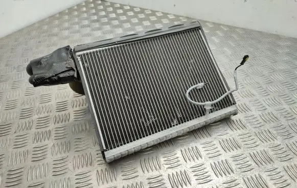 Air conditioning (A/C) radiator (interior)