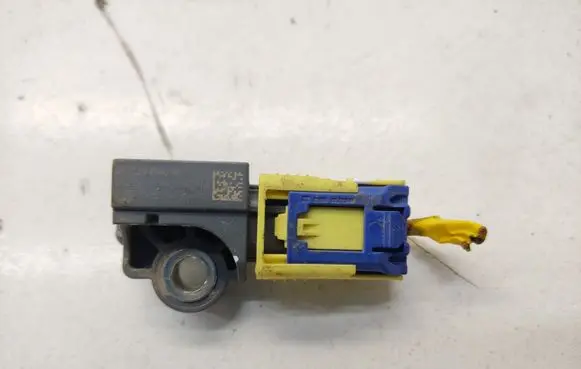 Hyundai Tucson TL Airbag deployment crash/impact sensor 95920B4000
