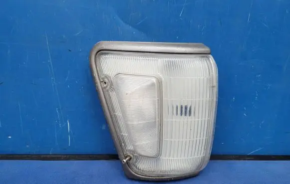 Toyota Hilux (N80, N90, N100, N110) Front indicator light 3530 4X4