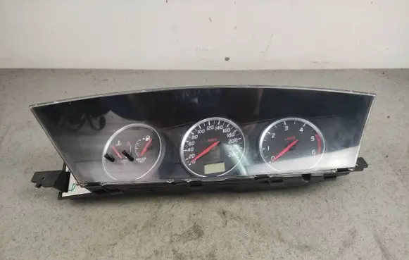 Nissan Primera Speedometer (instrument cluster) 3933216