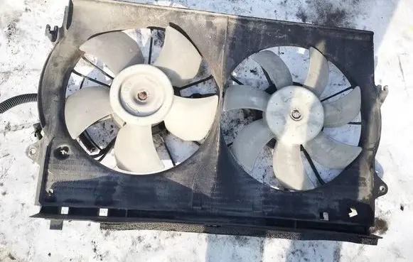 Toyota Corolla Verso AR10 Radiator cooling fan shroud 163630G050