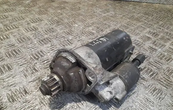 Volkswagen PASSAT B7 Starter motor 025286