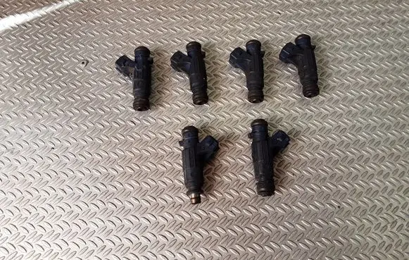 Mercedes-Benz E W211 Fuel injector 0280156014 A1120780149