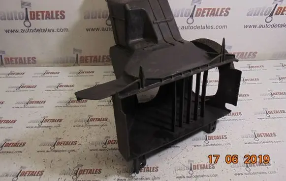Toyota Corolla Verso AR10 Intercooler air channel guide 