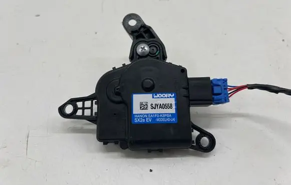Hyundai Kona II Air flap motor/actuator EA1F0K8PBA