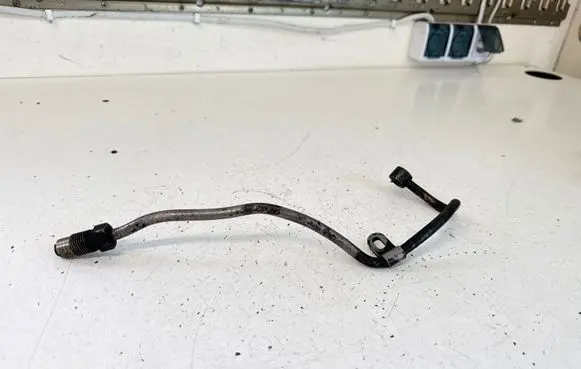 Opel Vivaro Turbo turbocharger oiling pipe/hose