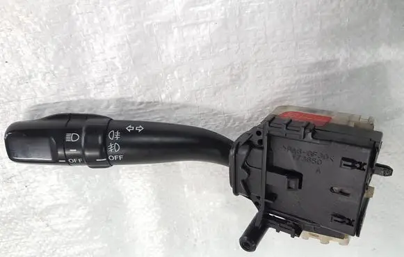 Toyota Avensis Verso Light switch 20700 84140173653