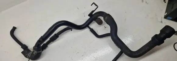 Volkswagen PASSAT B5.5 Engine coolant pipe/hose 8D0121101AD