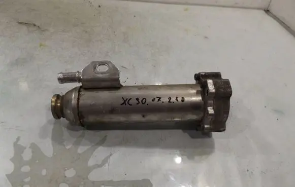 Volvo XC90 EGR valve cooler 8807662