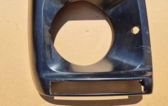 Under headlight/headlamp trim