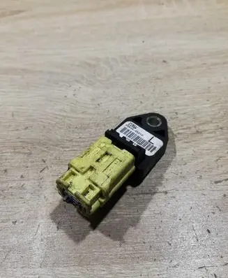 Toyota Avensis T250 Airbag deployment crash/impact sensor 8983405010