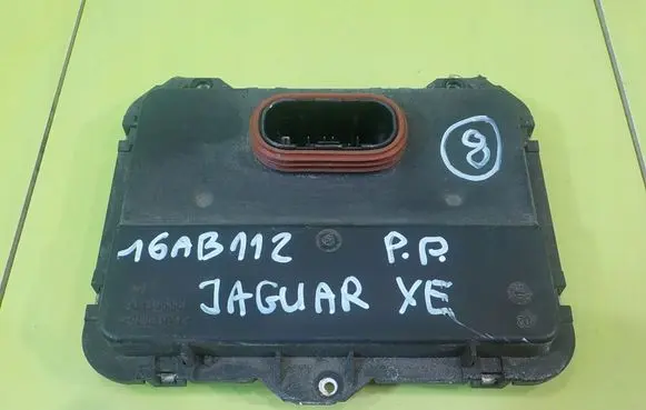 Jaguar XE LED ballast control module PRZOD