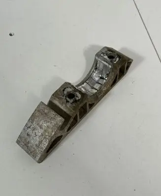 Porsche Cayenne (92A) Sway bar bush bracket, front 7L0411063B