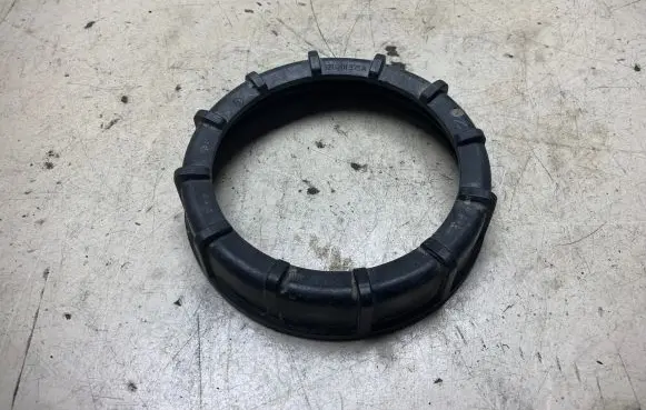 Seat Toledo II (1M) In tank fuel pump screw locking ring/nut 321201375A