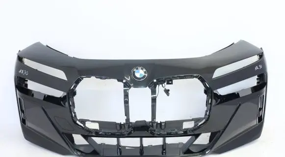 BMW 7 G70 Front bumper 98425651