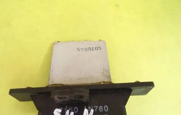 Nissan Almera Heater blower motor/fan resistor