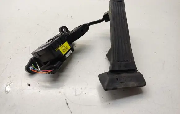 Hyundai ix35 Accelerator throttle pedal 327212S900 0007A2S910 327272S000