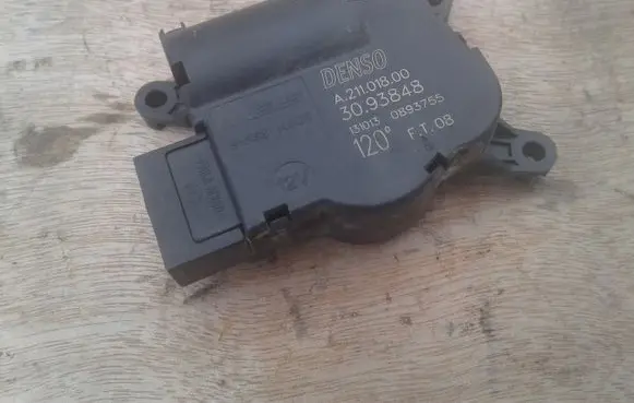 Renault Master III Air flap motor/actuator A21101800