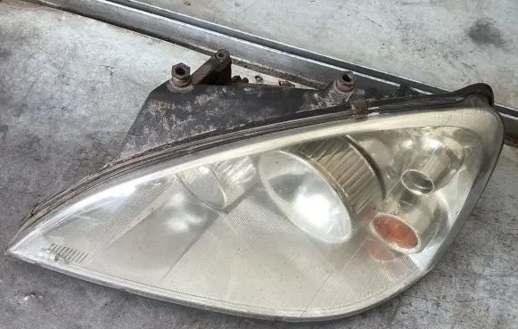 Ford Galaxy Headlight/headlamp 0301183601