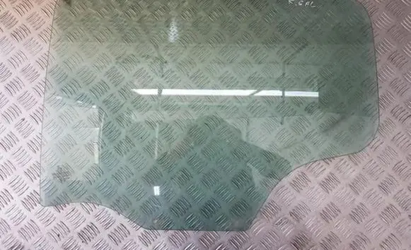 Peugeot 207 Rear door window glass
