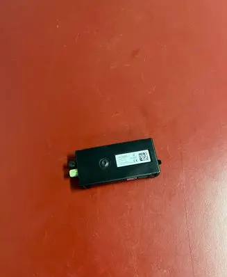BMW X3 G01 Aerial antenna amplifier 9389613 65209389613