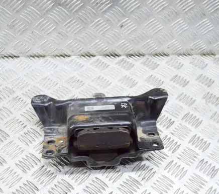 Volkswagen Golf VII Engine mount bracket 5Q0199555AS