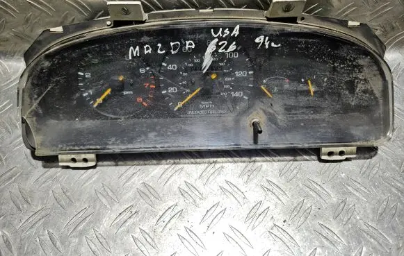 Mazda 626 Speedometer (instrument cluster) 69719320A 0726