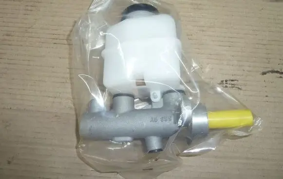 Master brake cylinder