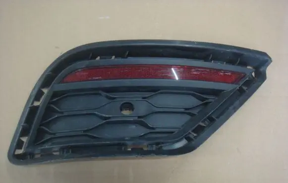 Volkswagen T-Roc Quarter panel pressure vent 2GA807