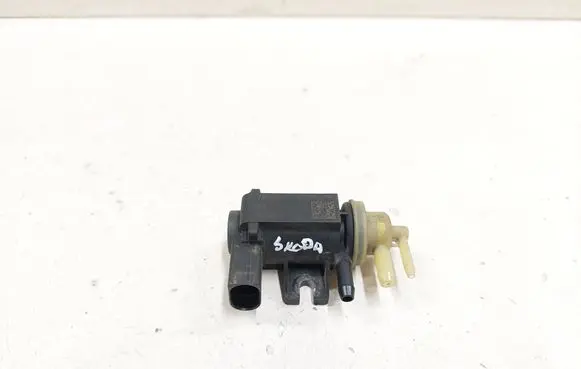 Skoda Octavia Mk2 (1Z) Turbo solenoid valve 1K0906627B 4011464A