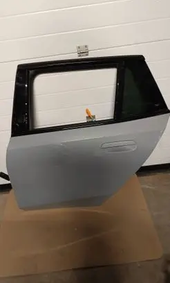 BMW 5 G60 Rear door