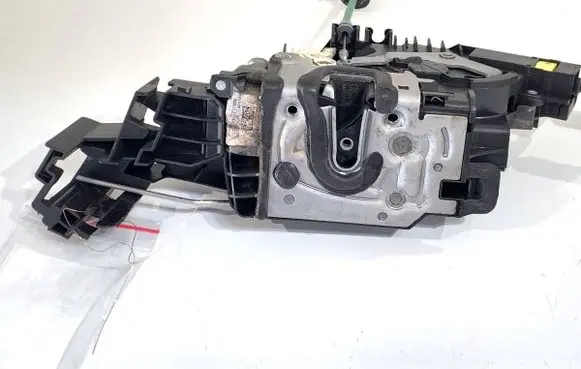 Mercedes-Benz GLC AMG Front door lock A0997206301