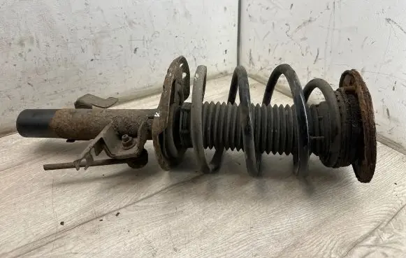 Ford Mondeo MK IV Front shock absorber with coil spring