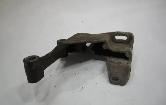 Audi 80 90 S2 B4 Power steering pump mounting bracket 026145531D
