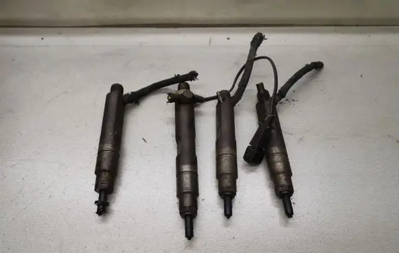 Fuel injectors set