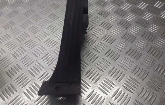 BMW 1 E81 E87 Accelerator throttle pedal