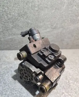 Hyundai i40 Fuel injection high pressure pump 0445010206 0928400750 2033056381