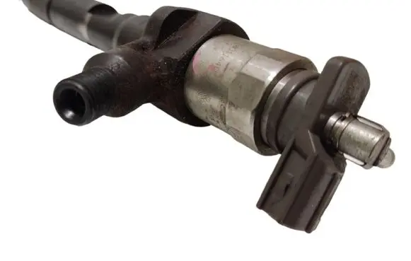 Mazda 6 Fuel injector R2AA13H50 001103M52268