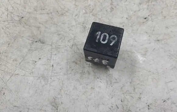 Volkswagen Bora Other relay PA66GF30