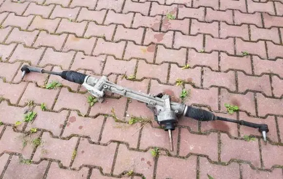 Opel Zafira C Steering rack 13368199