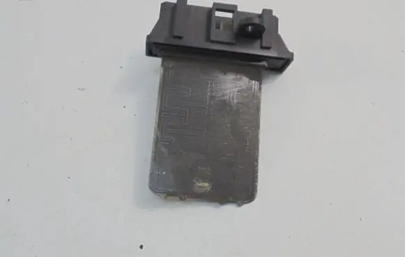 Heater blower motor/fan resistor