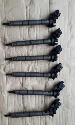 Audi A5 8T 8F Fuel injectors set 057130277AG