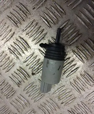 BMW 5 E60 E61 Windscreen/windshield washer pump 6934159