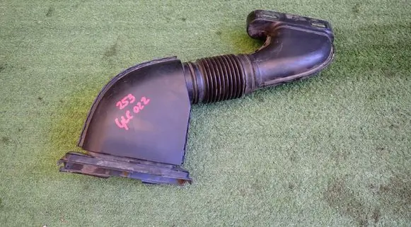 Mercedes-Benz GLC X253 C253 Air intake duct part A6540941497