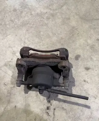 Nissan Qashqai Front brake caliper