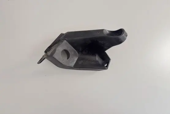 Lamborghini Urus Radiator mount bracket 4M0805202