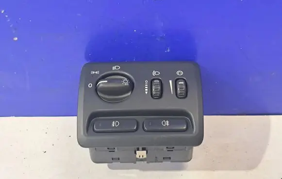 Volvo S60 Light switch 8691751
